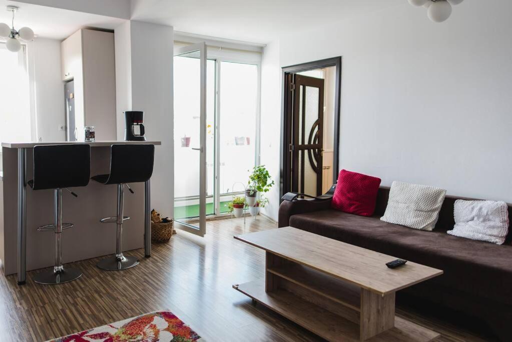 2 Bedroom Apt Park Belvedere Сибиу Екстериор снимка